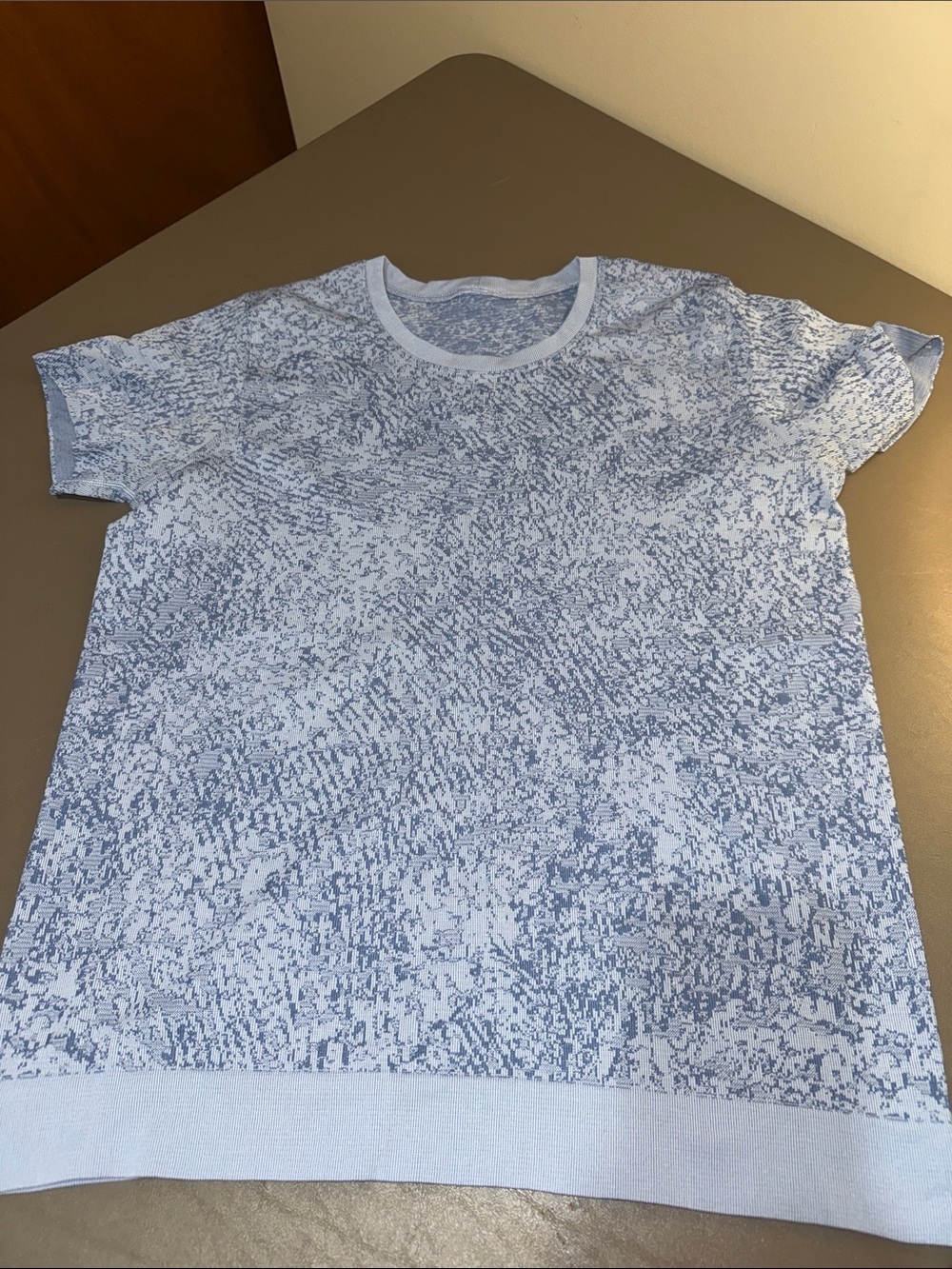 Lululemon Blue Patterned Short Sleeve top-8